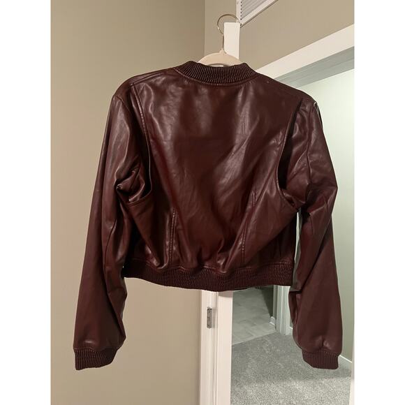 EXPRESS Faux Leather Cropped Bomber Jacket - XS with zip, pockets *see photos* - Picture 2 of 7